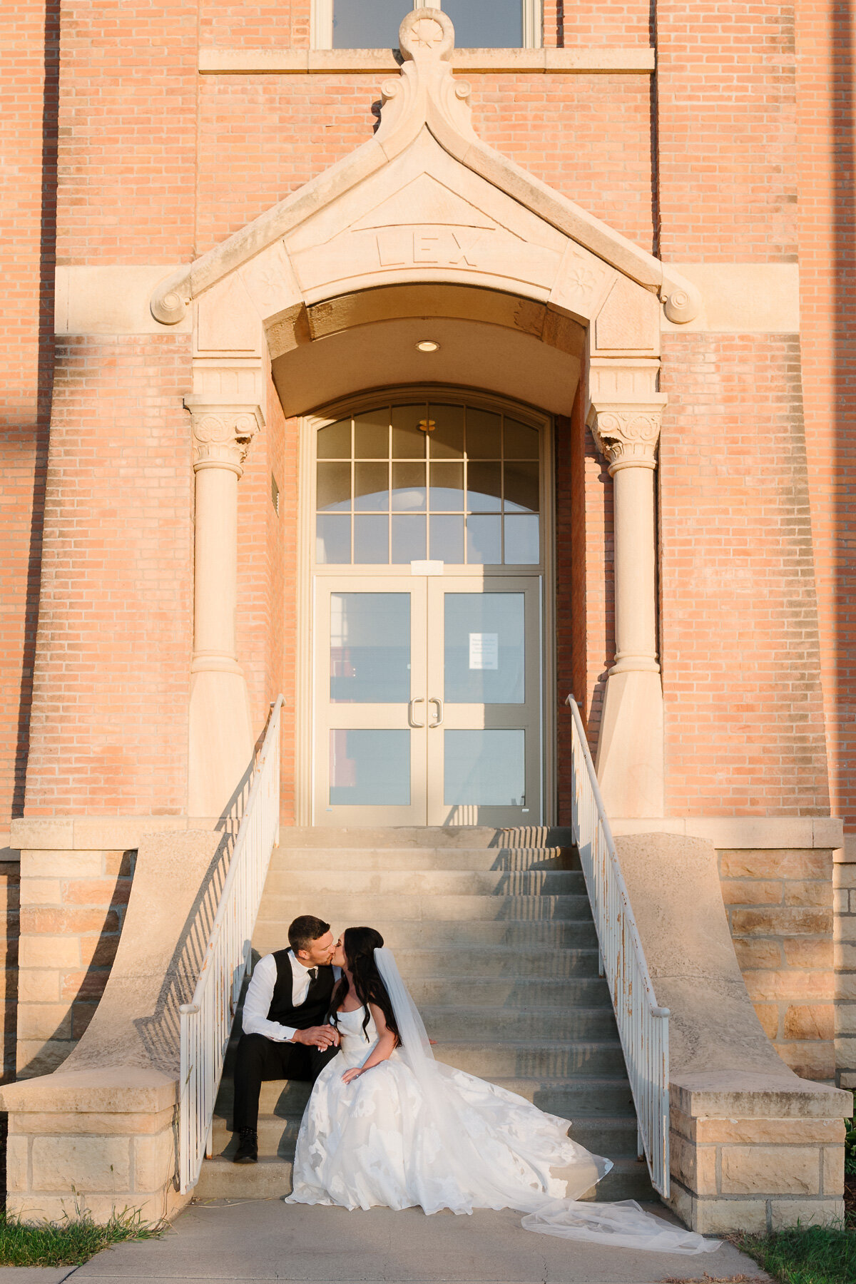 P+T-Minnesota Wedding Photographer-The Capitol Room-St. Peter, MN-37