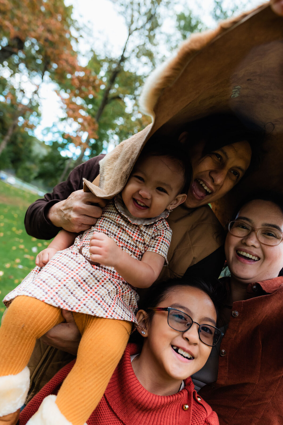 Lopez Fall Family Session, Outdoor Child Photography, Edison NJ, Roosevelt Park-37