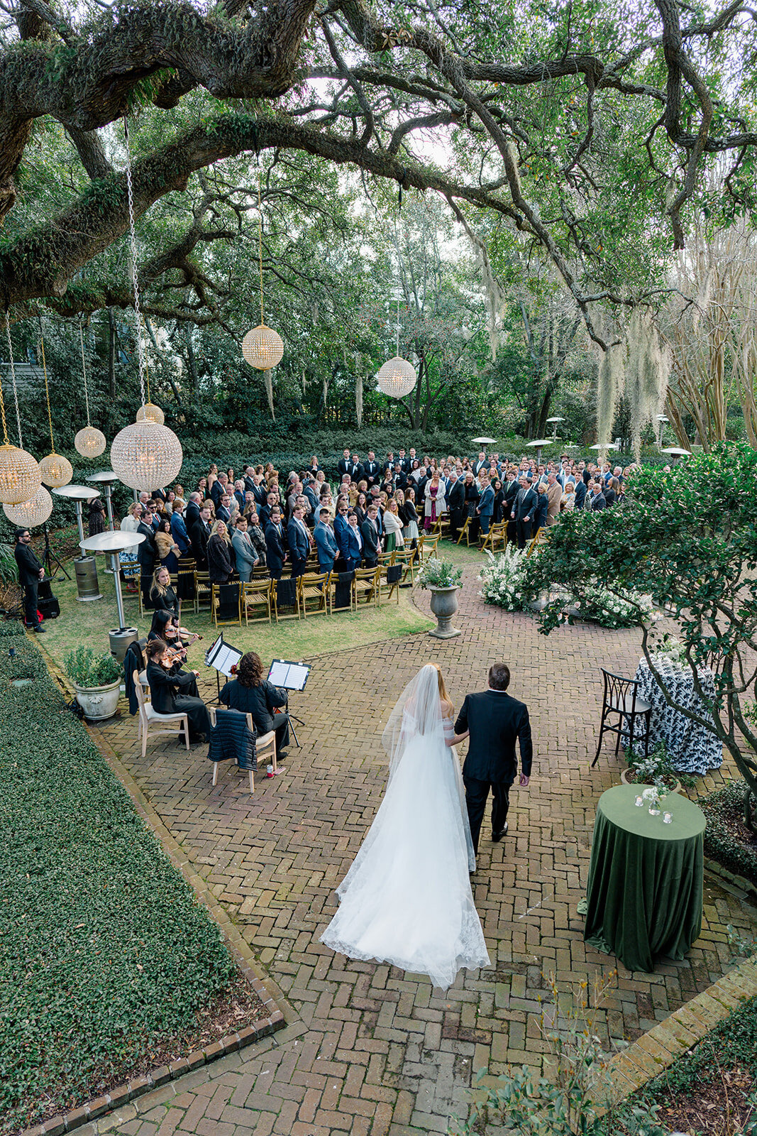 elevated_neutral_tones_governor_thomas_bennett_house_charleston_destination_wedding_photographer_wedding_Kailee_DiMeglio_Photography-812