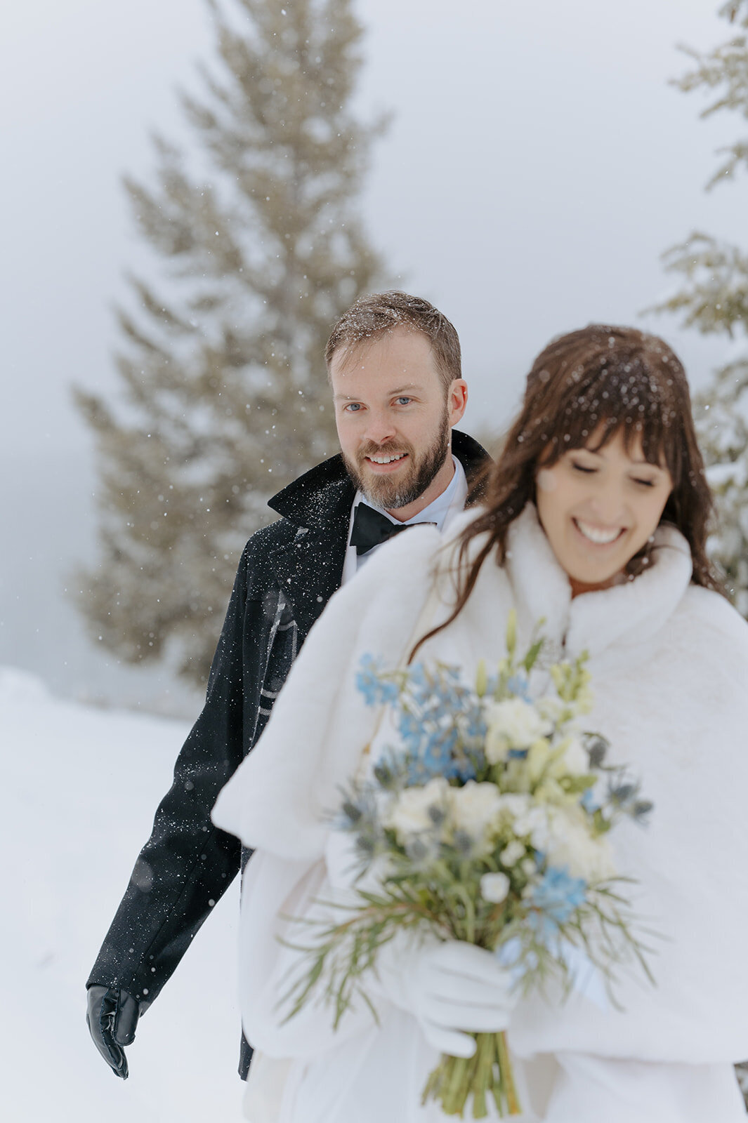 Winter-Elopement-B-T-091