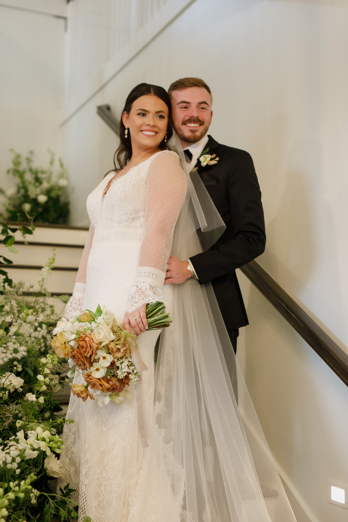 Meraki Design Wedding and Event Floral Studio Florist Wedding Flowers Full Service St. Louis Destination Luxury Floral Design Florists Designers Personal Unique Madi-Noah-Wedding-Images-By-Amber-23