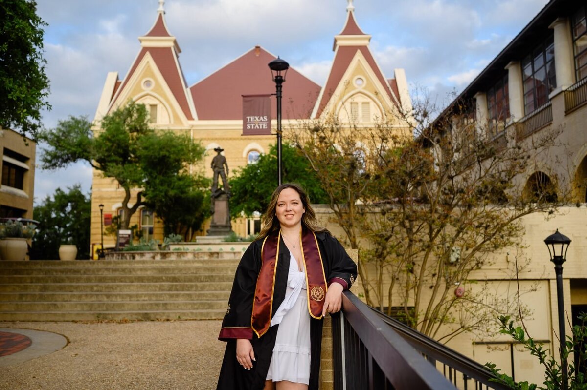 Texas-State-University-Graduation-Photos-Ema-001-1538x1024
