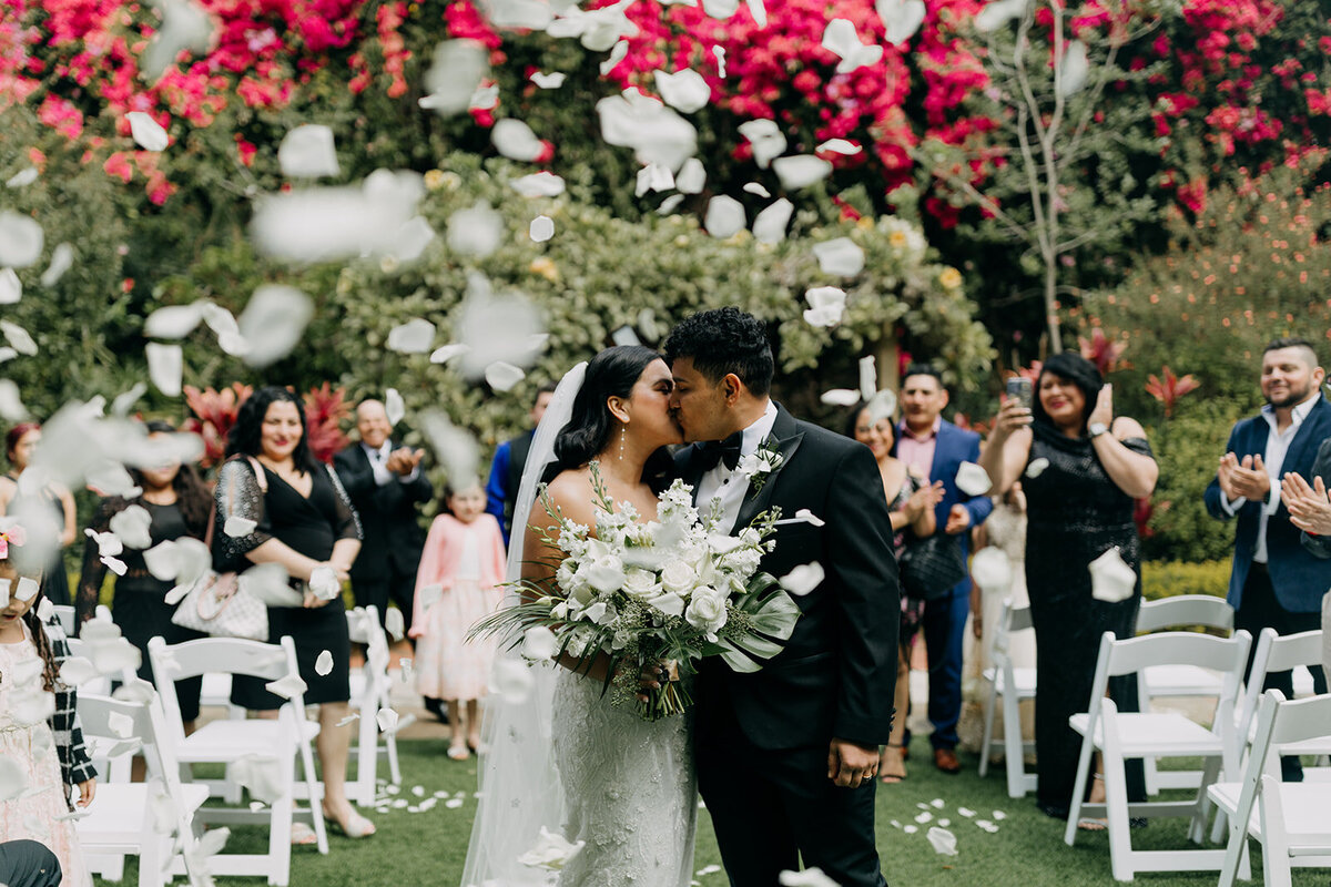 amber-whorter-sunken-gardens-florida-elopement-chantilly-chic-celebrations-4
