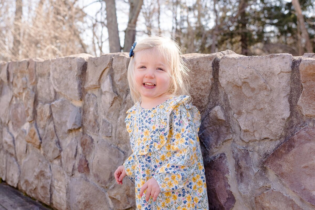15_prophecy-creek-park_spring-family-session_blue_yellow_ambler-pa