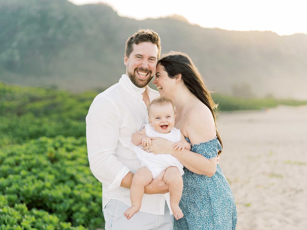 Mokuleia Beach Family Portrait Photographer Oahu Hawaii Williamson Family-175