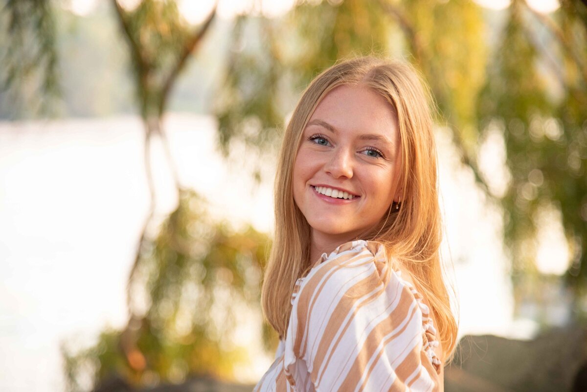 PositivelyPortraitsSeniorSpokesmodelSeniorPhotosClevelandOhio-13