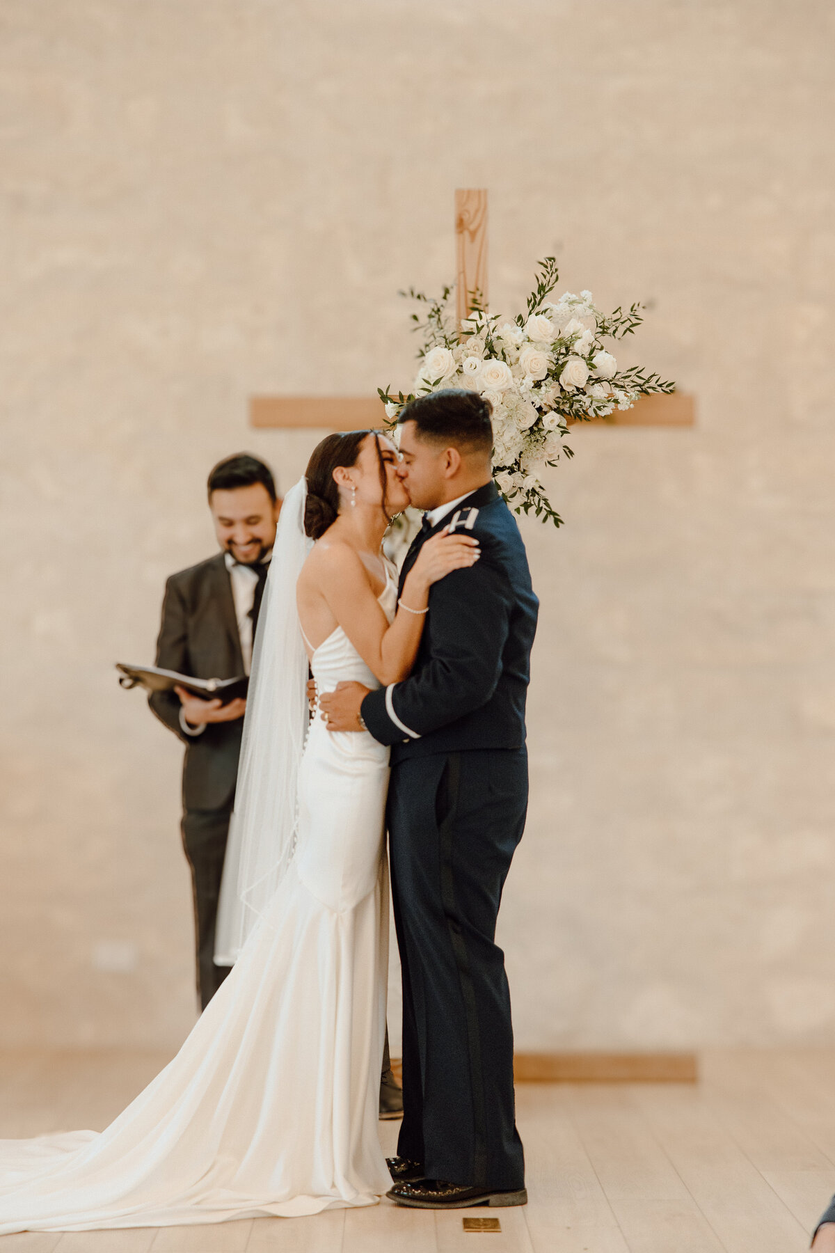 houston-wedding-photographer-angelina-loreta-photography-college-station-camp-hosea-weddings-bride-groom-anderson-texas-romantic-119