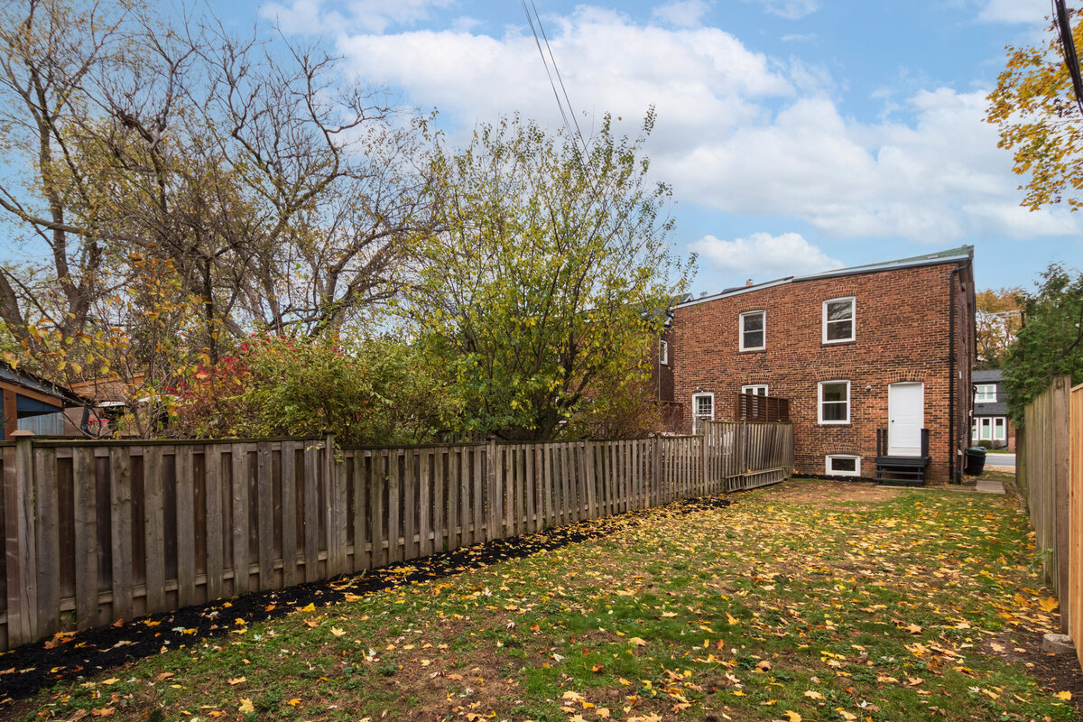 043_Backyard