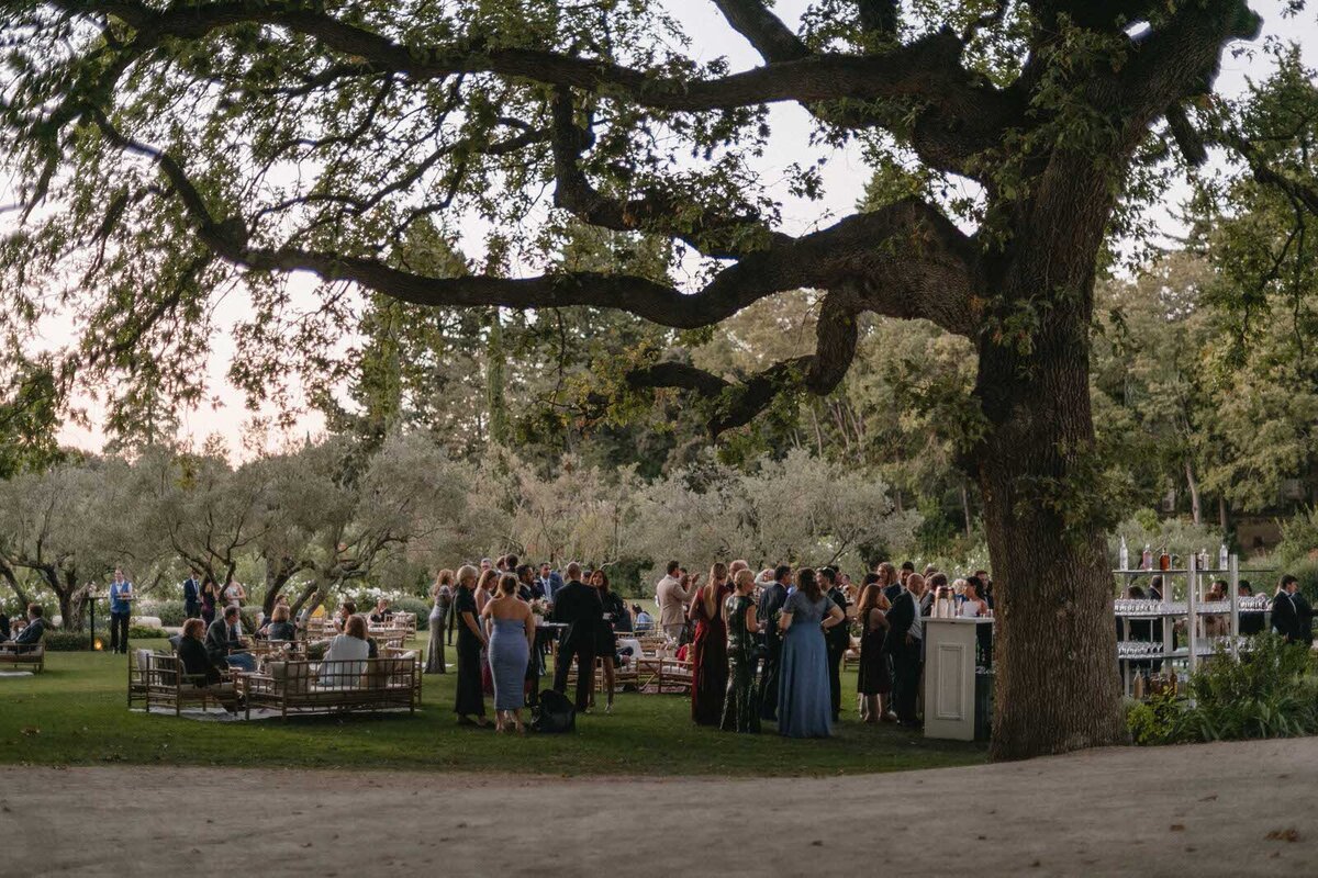 Flora_And_Grace_Editorial_France_Analog_Editorial_Wedding_Photographer (1 von 1)-34
