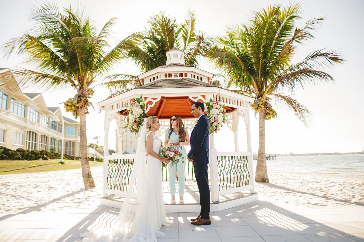 jonathan-hare-photo-isla-del-sol-elope-tampa-chantilly-chic-celebrations-9