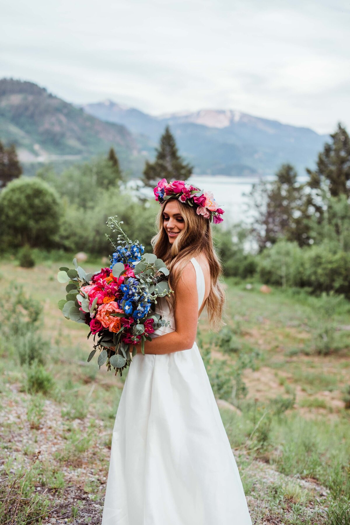 intimate-wedding-adventure-elopement-photographer-Idaho-Falls-Jenna-Boshart-Photography-12