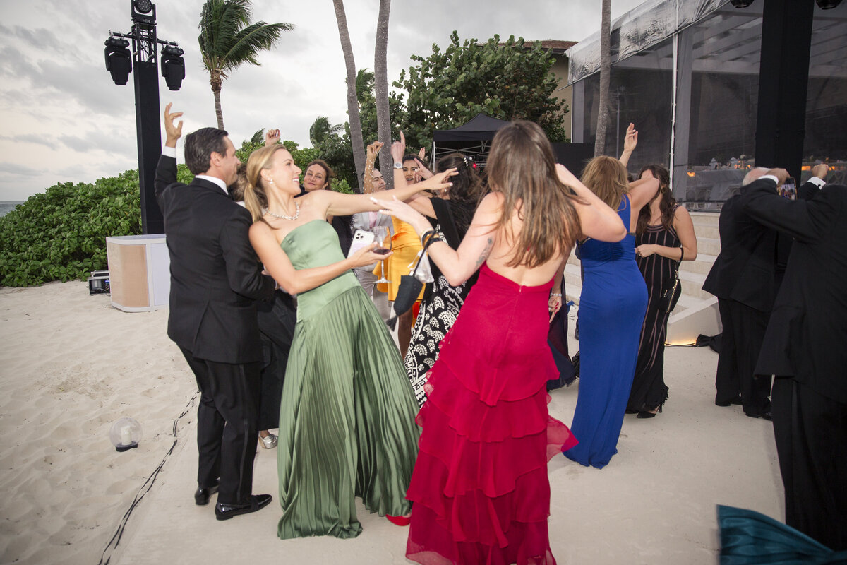 EboniRobyn-Wedding-NilouJonah-CocktailReception-OceanClub-ParadiseIsland-Nassau-NewProvidence-TheBahamas-Final-138