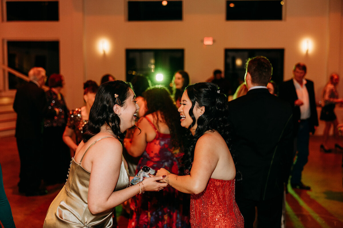 076_LegendAndLaceStudios_Tracy_Wedding_Preview