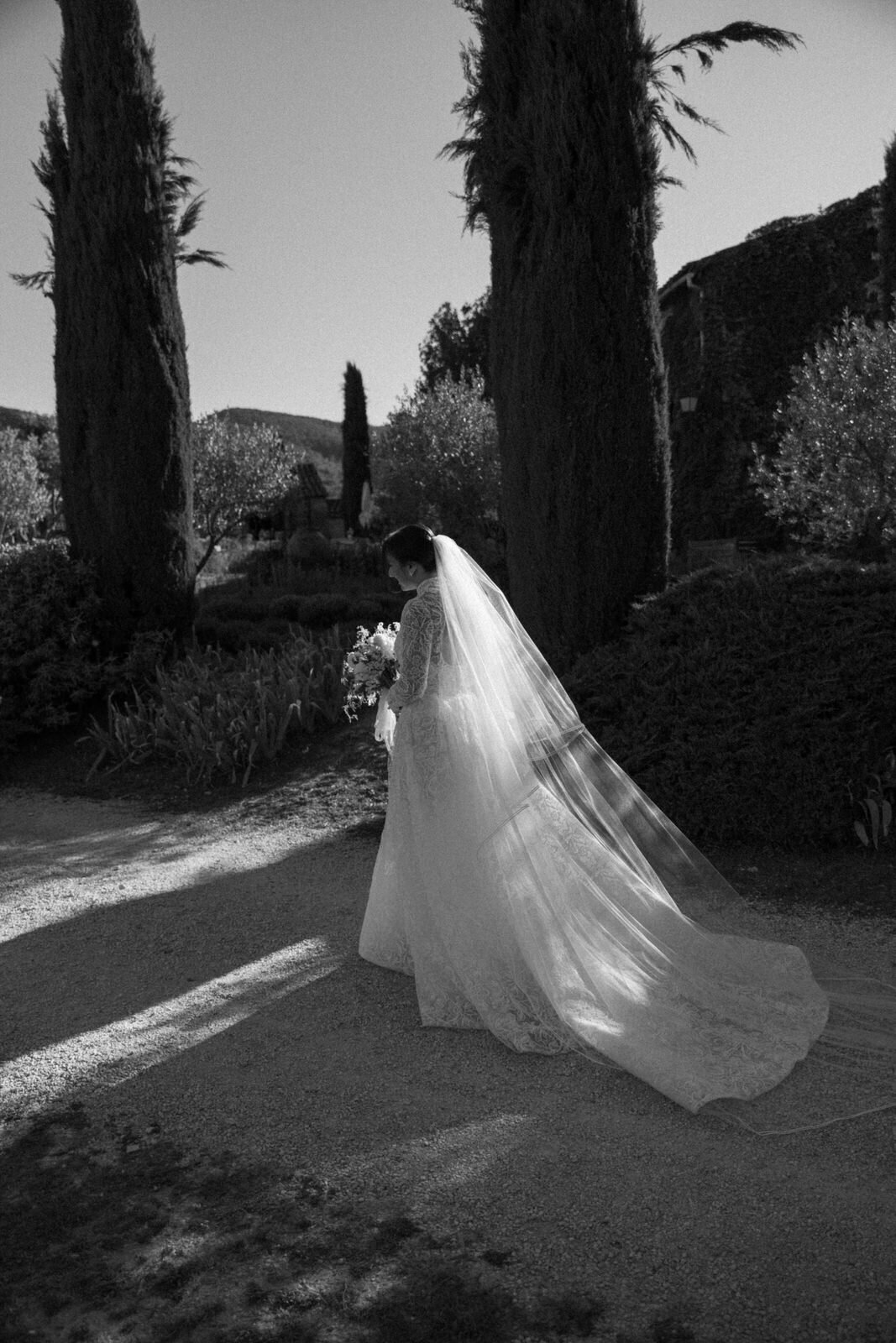 Flora_And_Grace_Provence_BastideDeMarie_Editorial_Wedding_Photographer (702 von 2213)