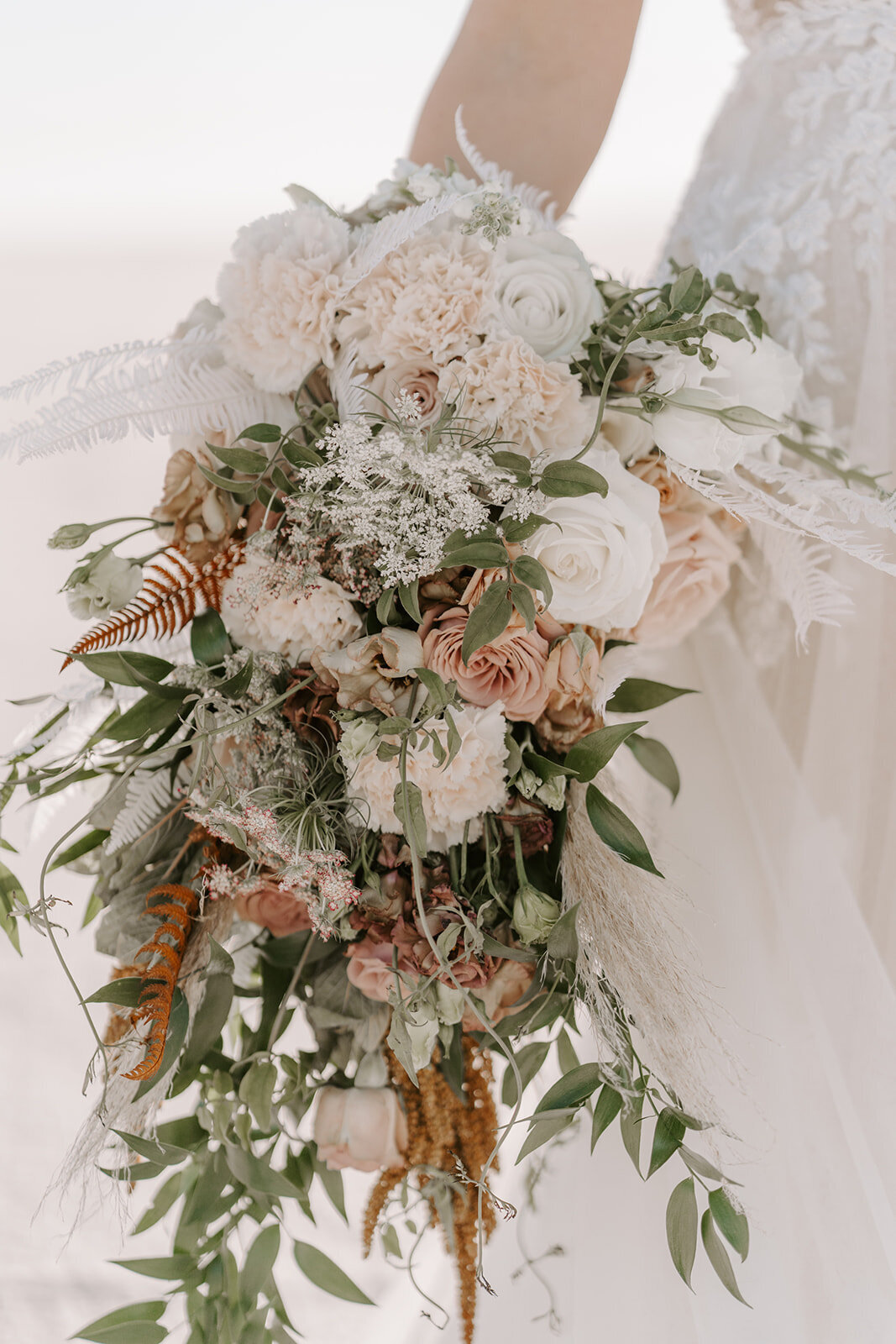 cascade-boho-bridal-bouquet
