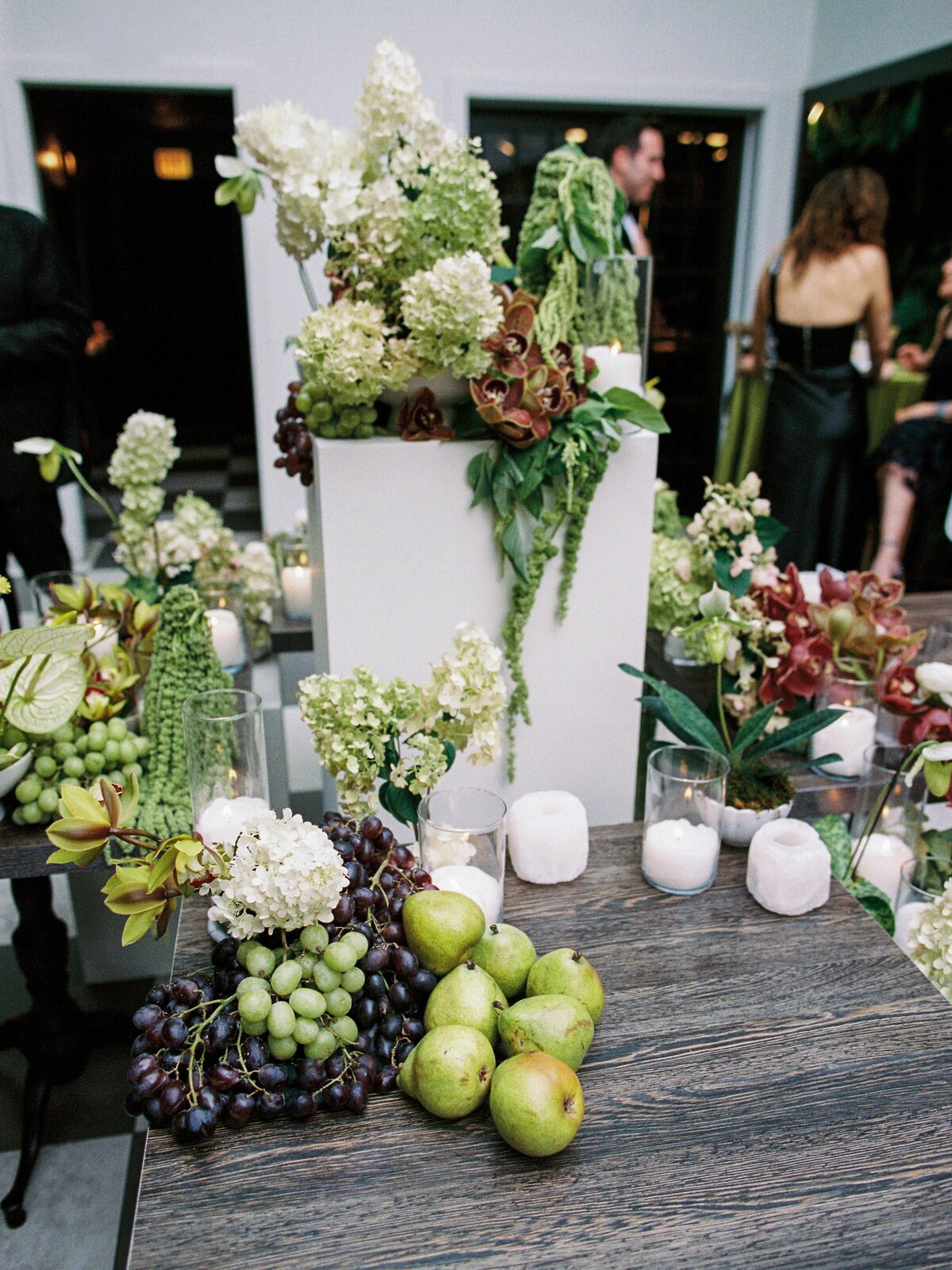 chicago-film-wedding-photographer-bixi-beer-53
