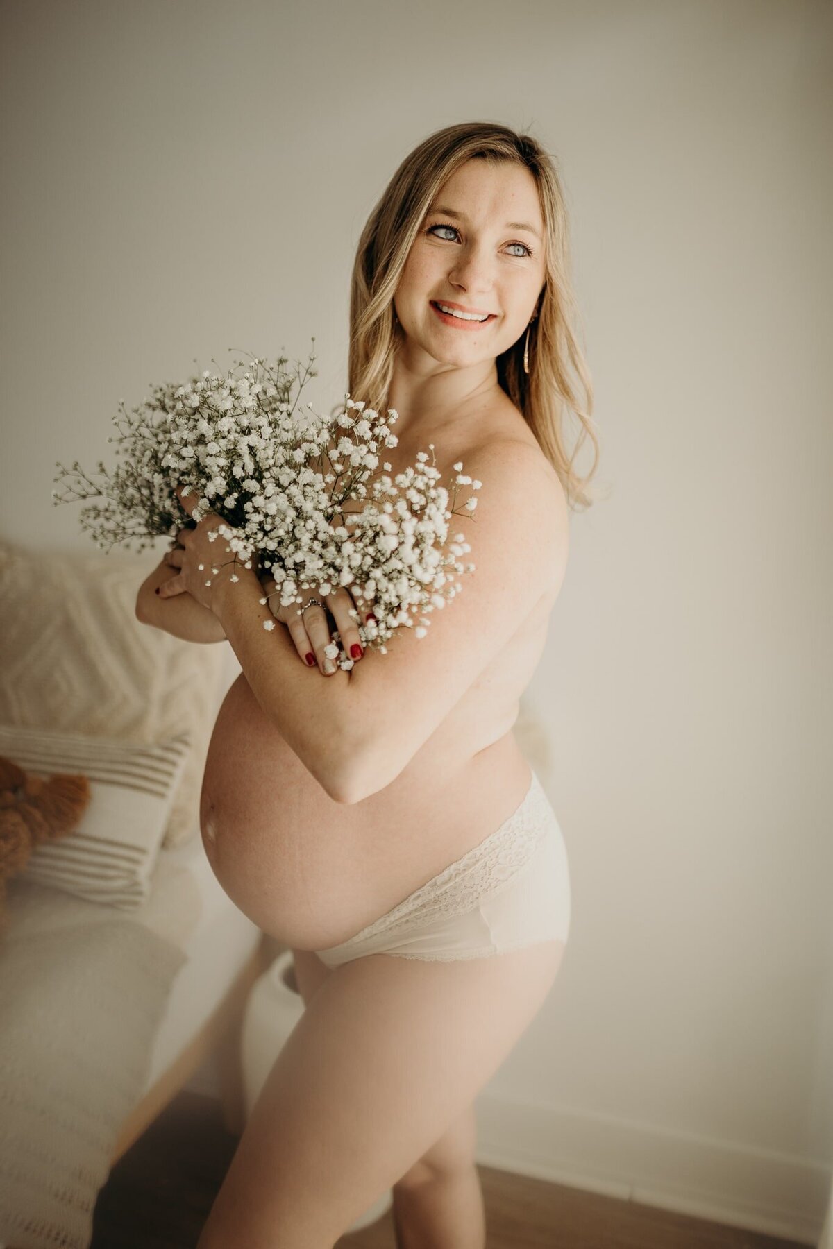 Kelly-Maternity-68-Buffalo-Maternity-Photographer-Jessy-Herman-Photo