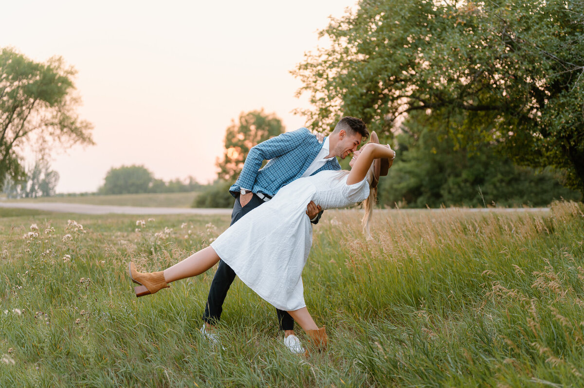fargo-north-dakota-engagement-session-julianna-mb-photography-22