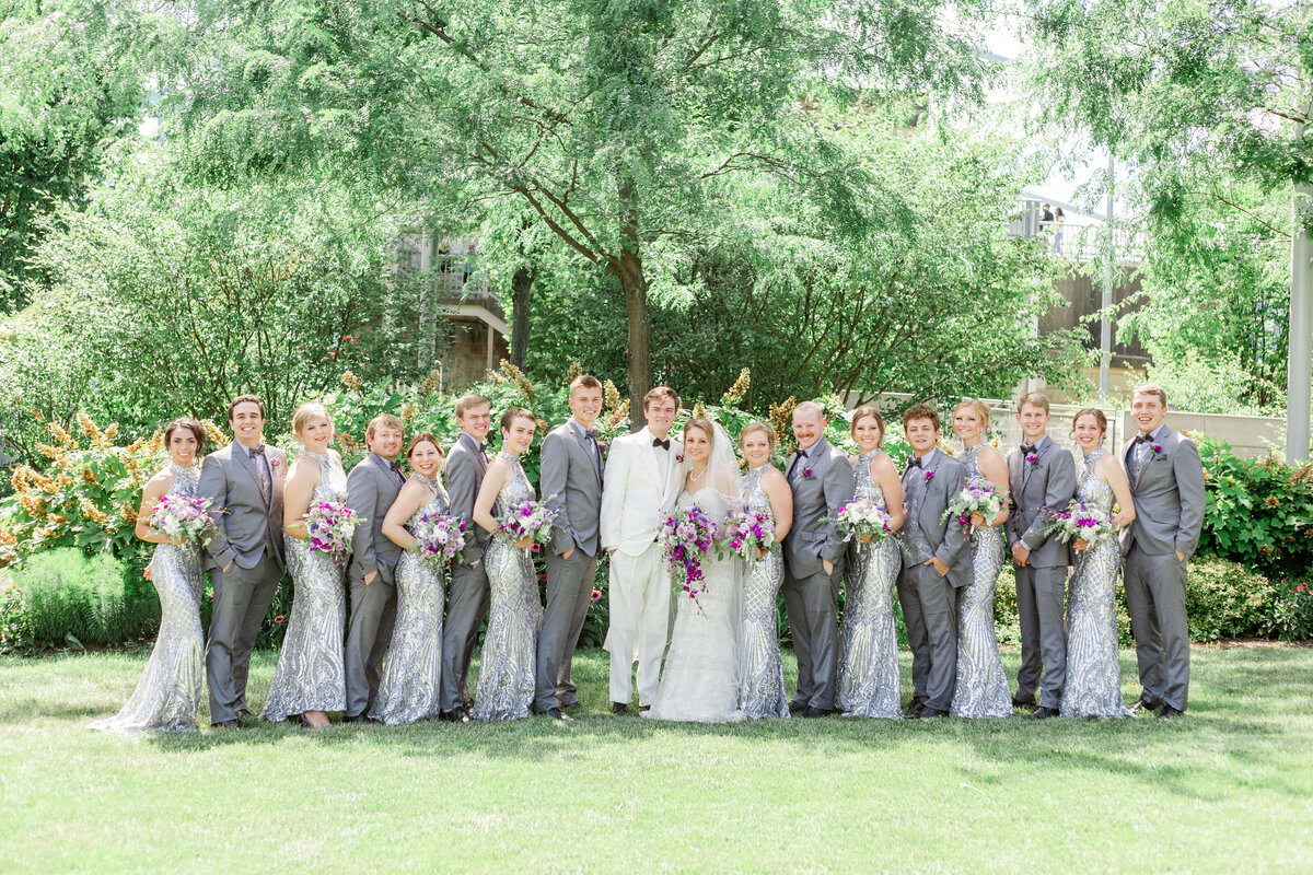Classic-Bridal-Party-photos-from-wedding-in-Midwest-Bethany-Lane-Photography-3
