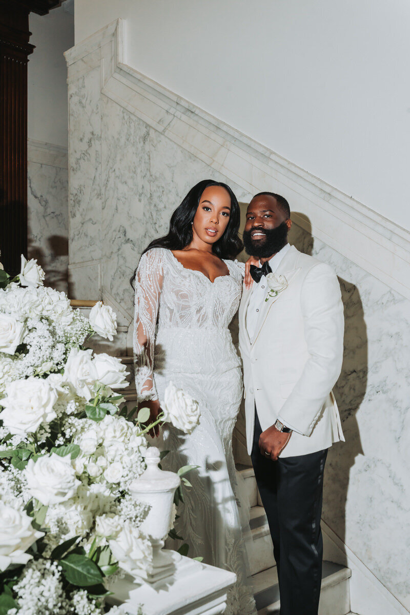 Historic-dekalb-courthouse-wedding-couple_91