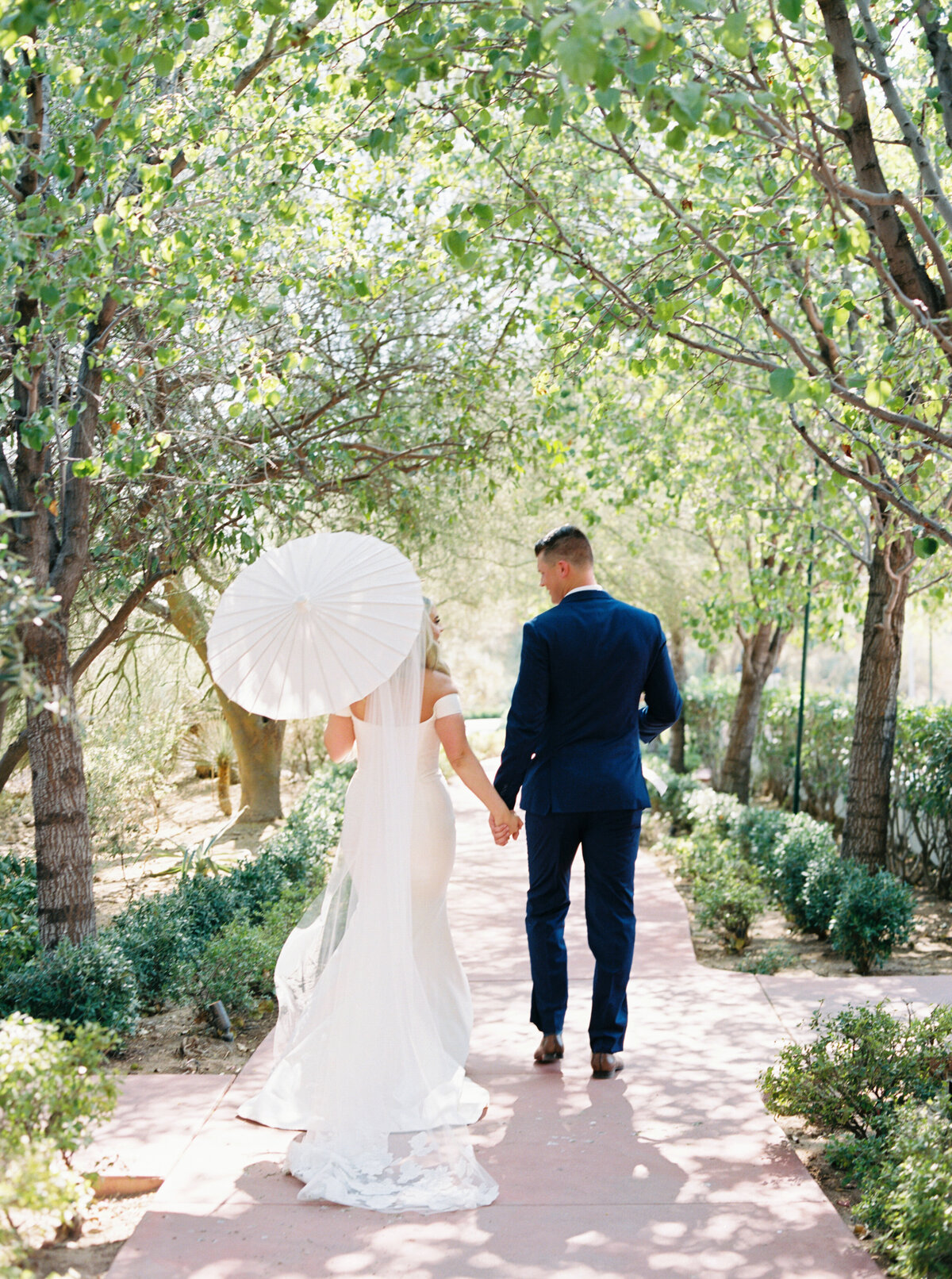 Arizona wedding photographer- Ashley Rae Photography- El Chorro Wedding34585_10