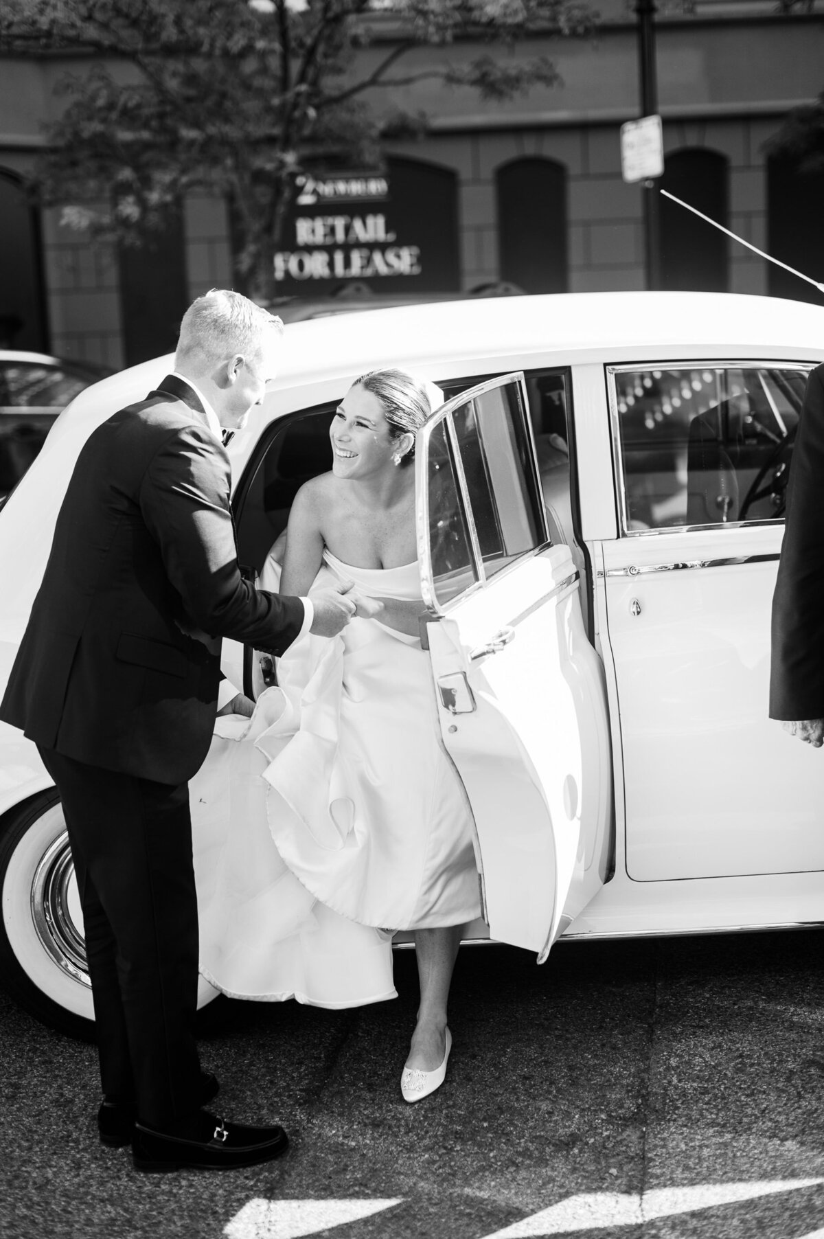 Kate-Murtaugh-Events-wedding-bride-groom-Boston-antique-car
