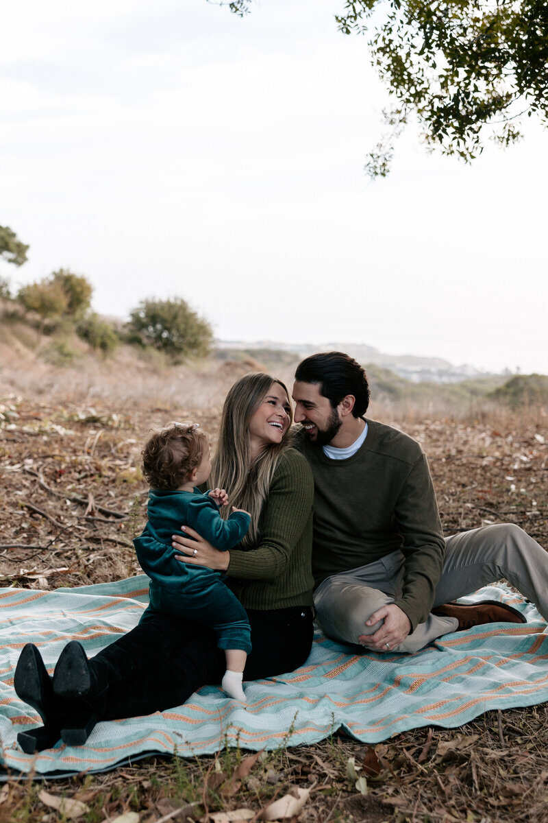 rolling-hills-johnson-family-laurenkovacikphotography-36