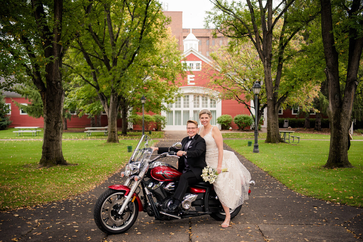 wedding-couple-motorcycle-riverstone-event-center-studio-501