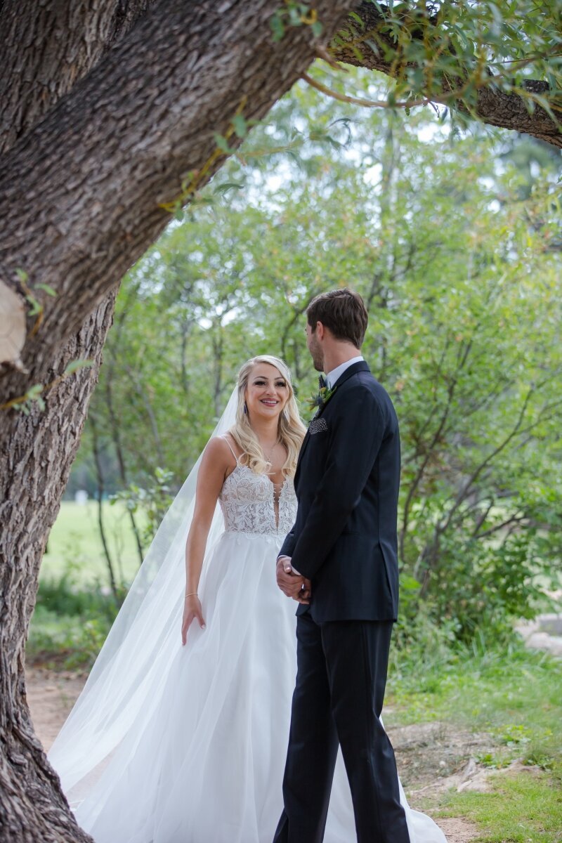 first look rock ledge ranch wedding
