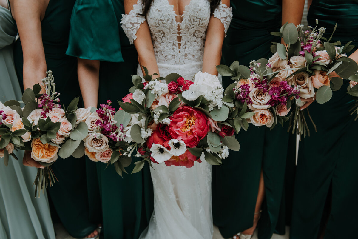 LA_Gruene_Chandlier_Wedding-554