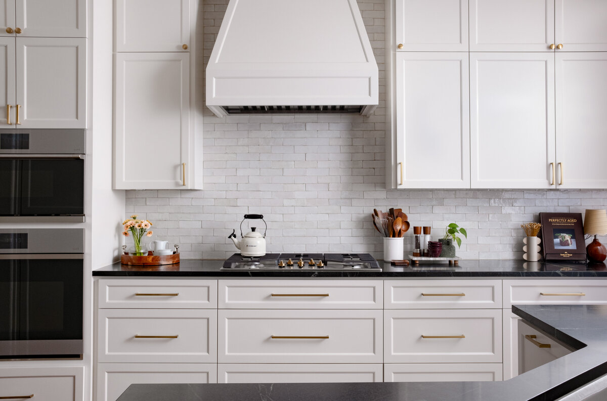 hello-home-austin-cream-kitchen-remodel-zellige-backsplash-contemporary-kitchen-tapered-vent-hood-soapstone-countertop-7