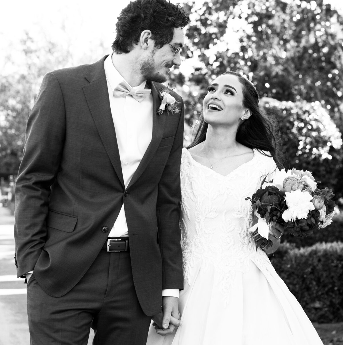bride-groom-atlanta-georgia-black-and-white-wedding-photo