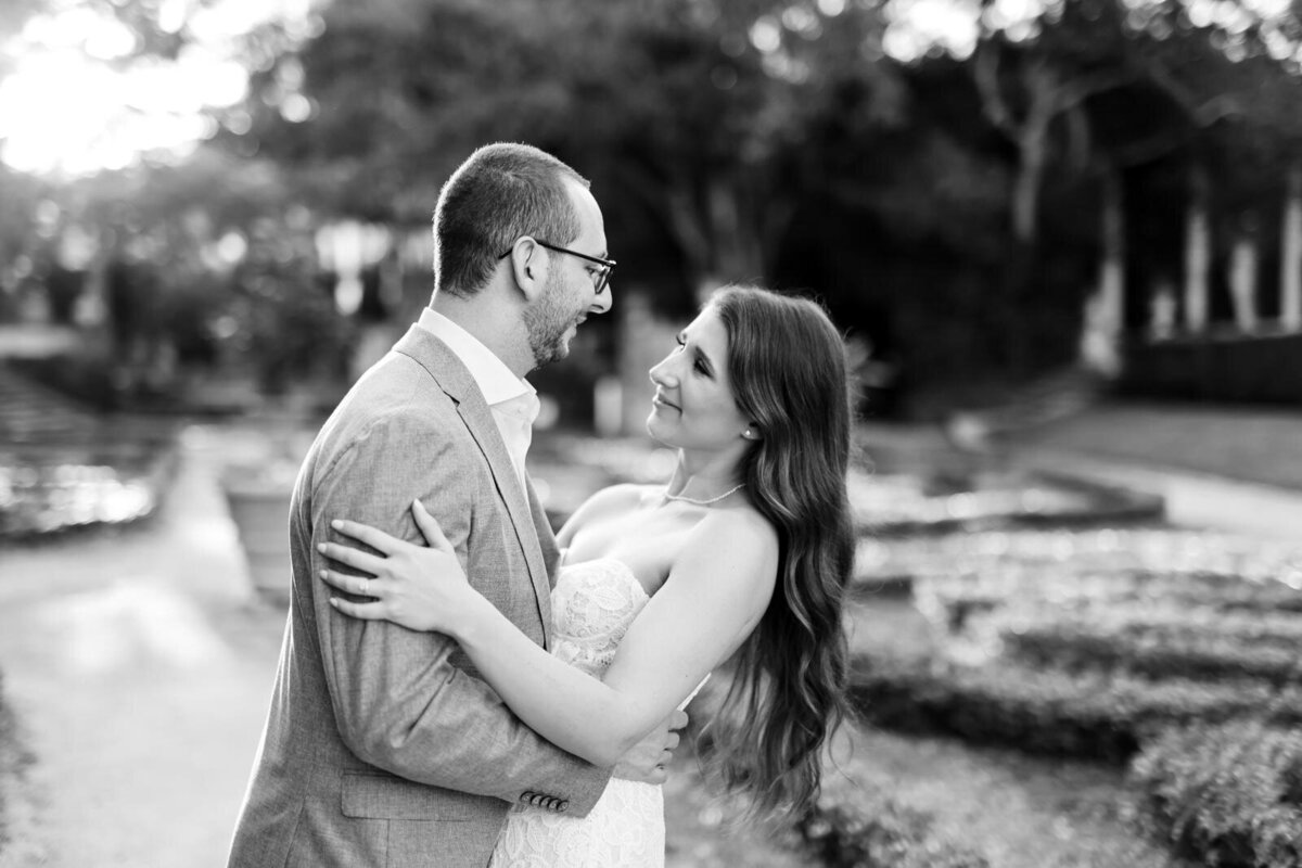 A Stylish and Chic Engagement Session at Vizcaya Museum in Miami Florida 35
