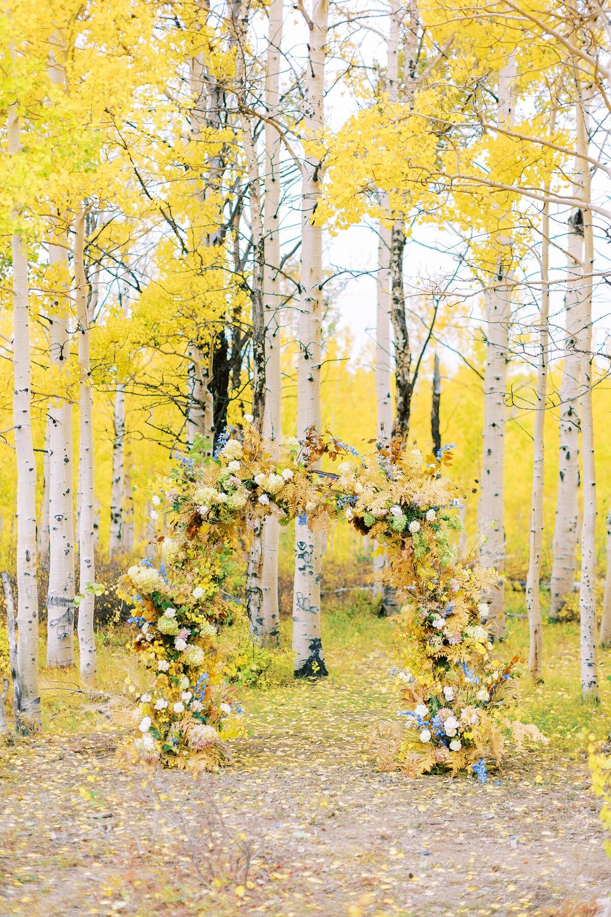 Utah-Fall-Aspen-Mountain-Wedding-Inspiration-Photography_0042