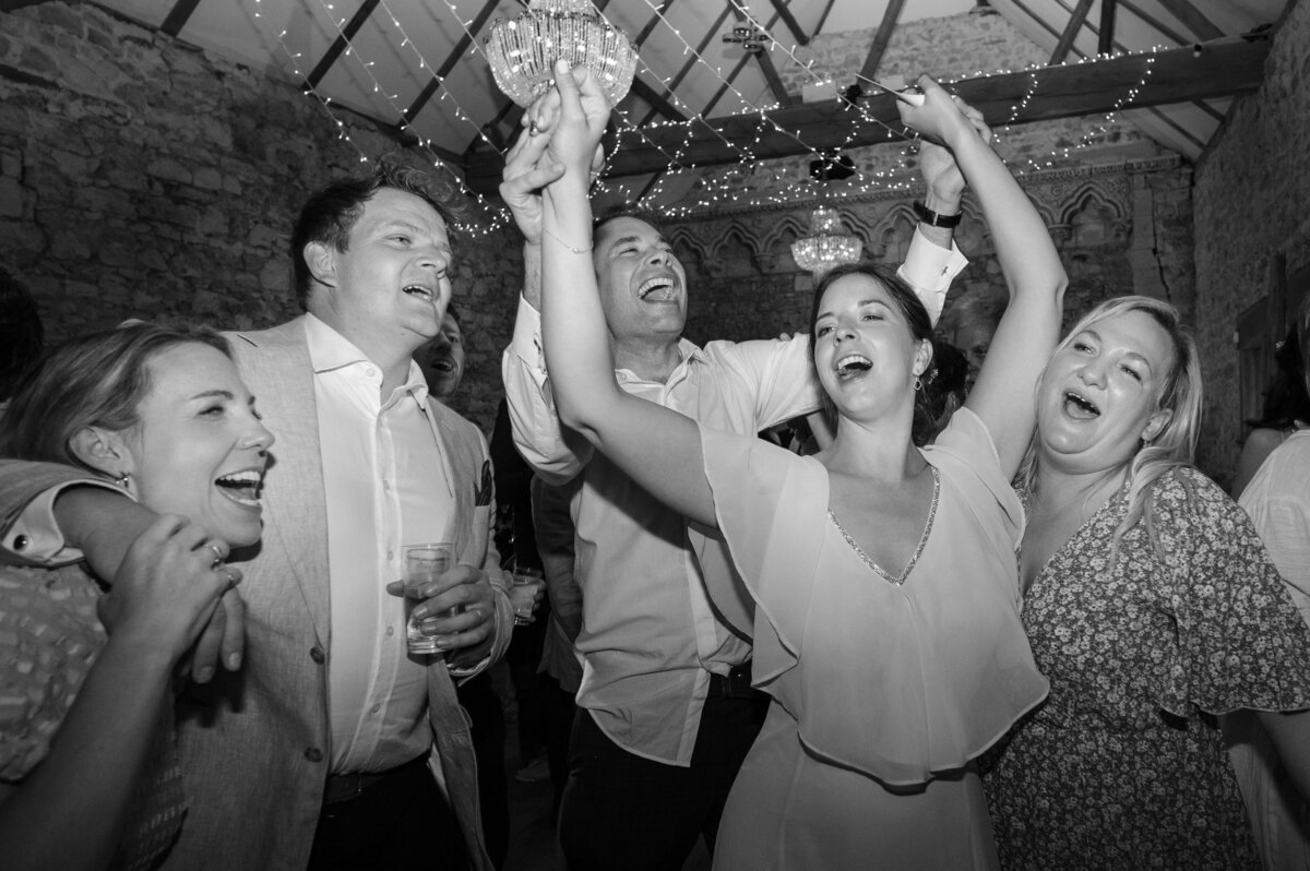 Late-night-wedding-photos-1016