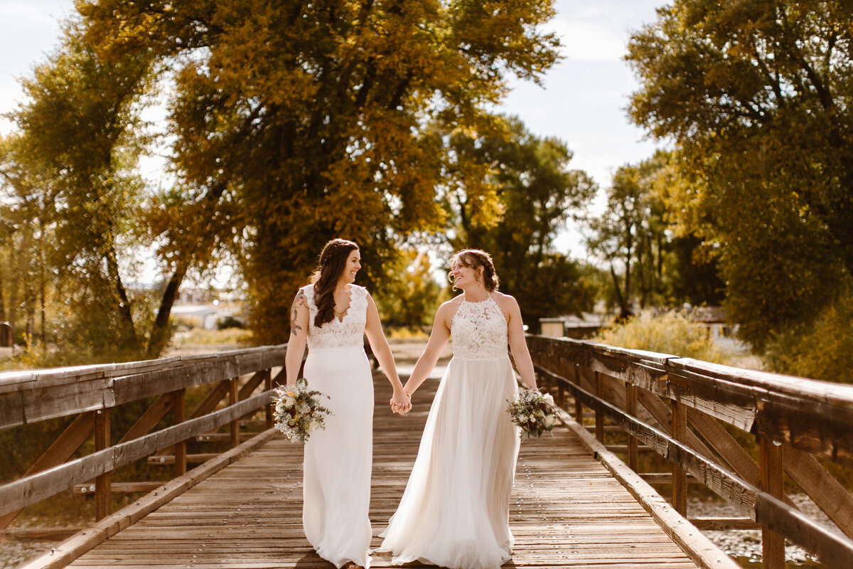 Liz Osban Photography Saratoga Wyoming Same Sex LGBTQ Inclusive Snowy Range Mountains Colorado Fort Collins Northern Colorado Laramie Cheyenne Mountain Best Engagement 9