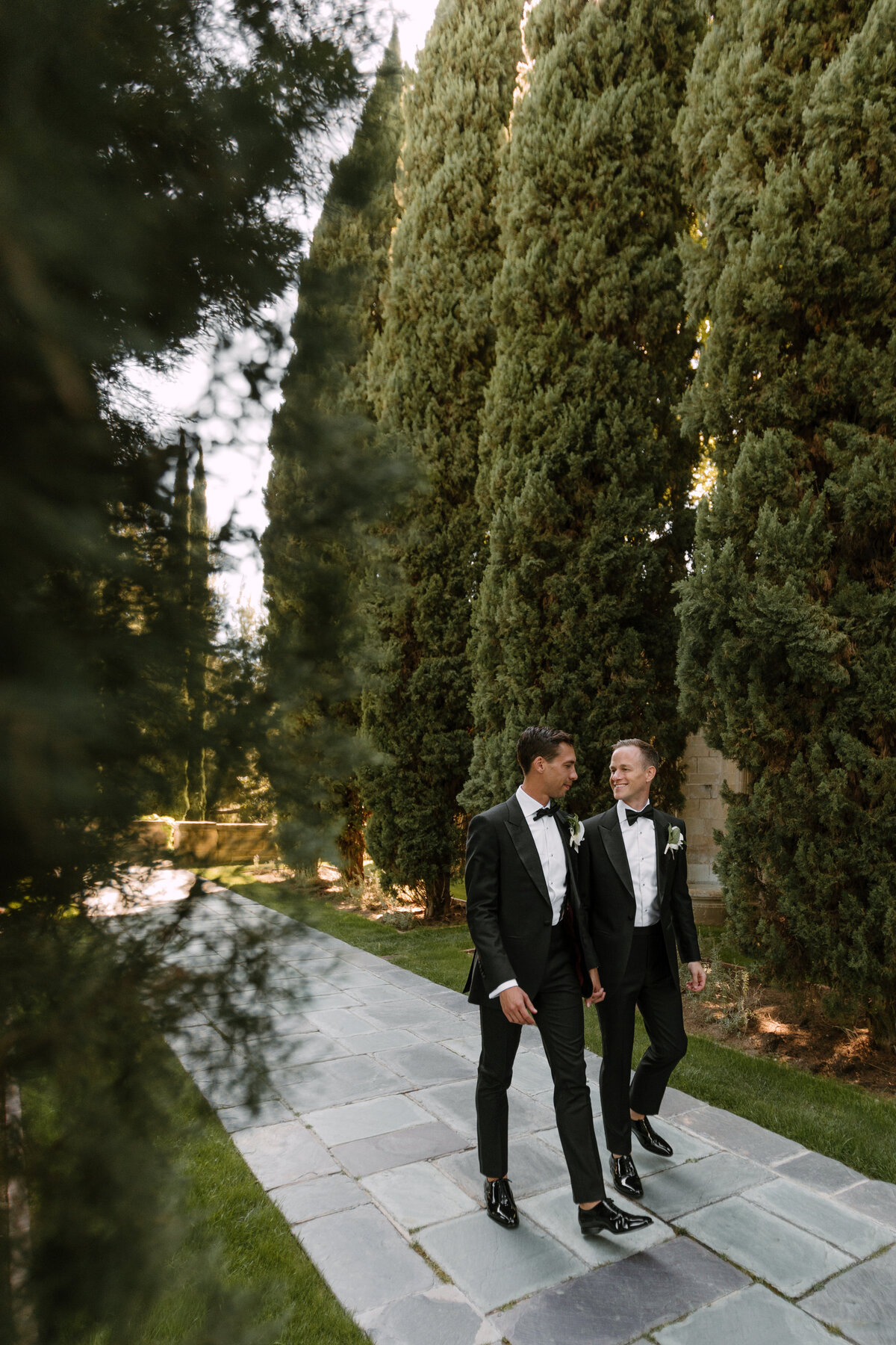 2023_beverlyhills-luxury-summer-gay-wedding-adam-griffin-photo-27