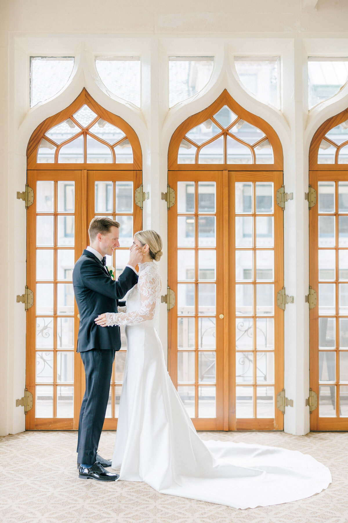 Lexi Benjamin Photography_University Club of Chicago Wedding-37