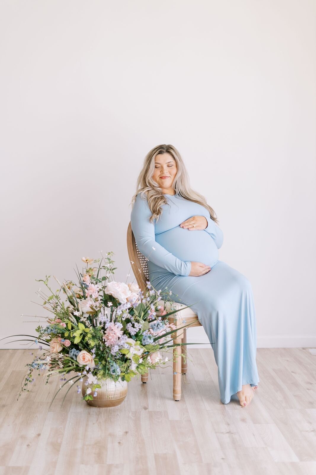Elegant maternity portrait by Dallas Maternity Photographer