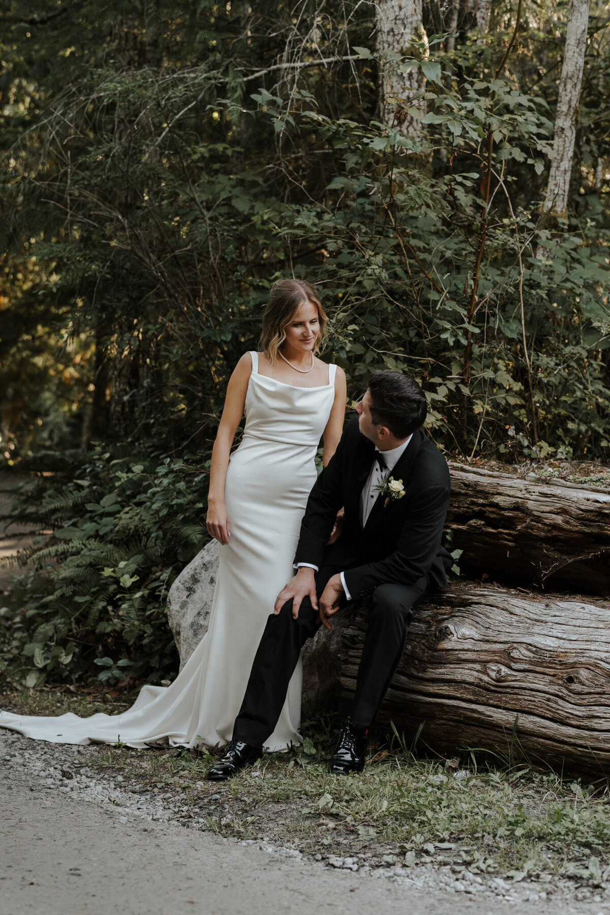 victoria-and-chester-west-coast-wilderness-lodge-intimate-wedding-chelsea-brown-photography-550