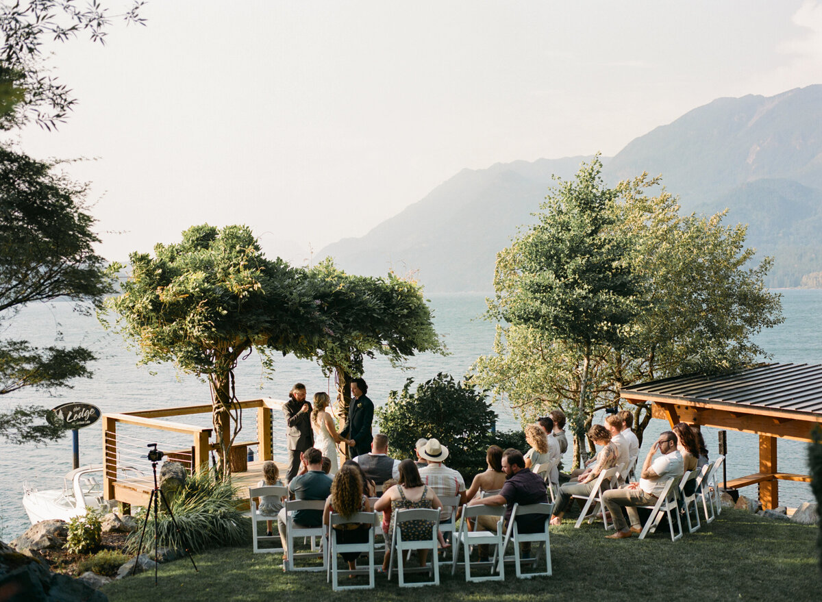 Em-Josh-The-Lodge-Harrison-Lake-British-Columbia-Wedding-230719000083490008