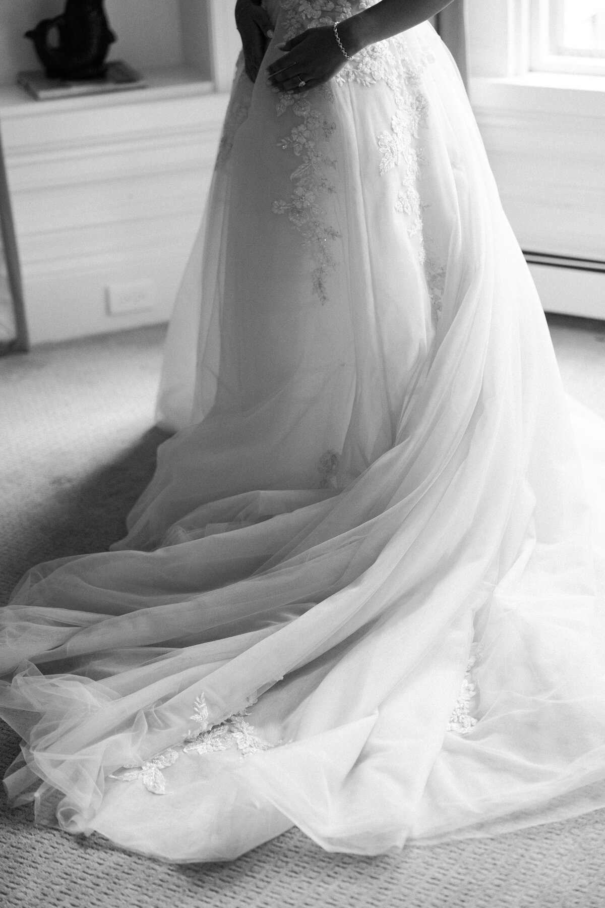 newport-wedding-photos-Deborah-Zoe-Photography_02