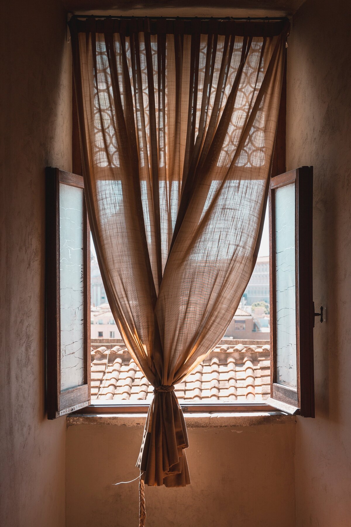 sergio-rodriguez-portugues-del-olmo-LyXcMmHq9zo-unsplash