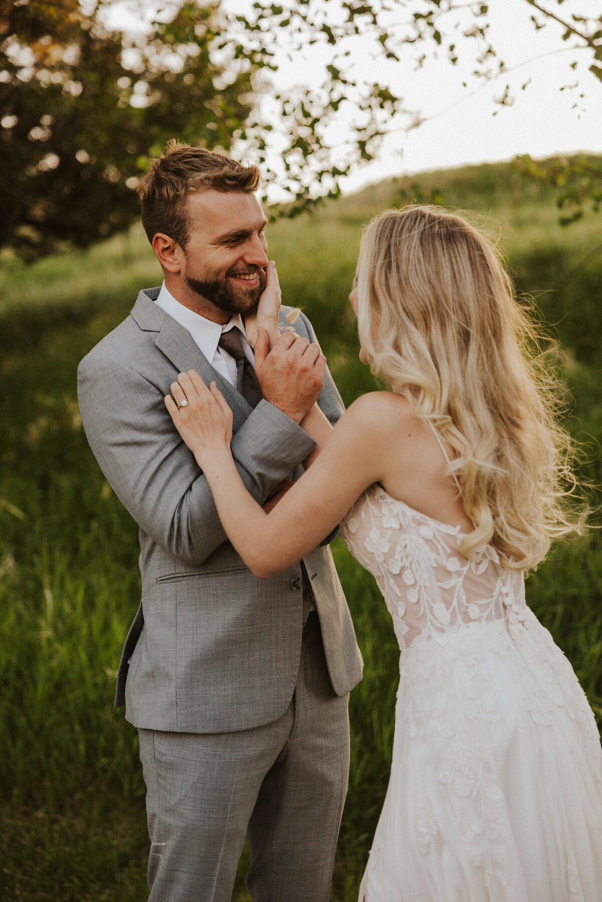 couple-intimate-moments-elopement-wedding-montana