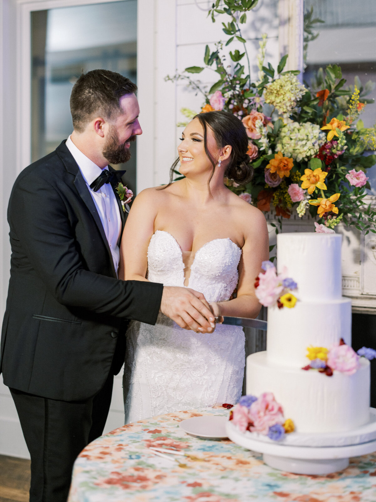 wedding-photographer-dallas-reception-the-french-farmhouse-11