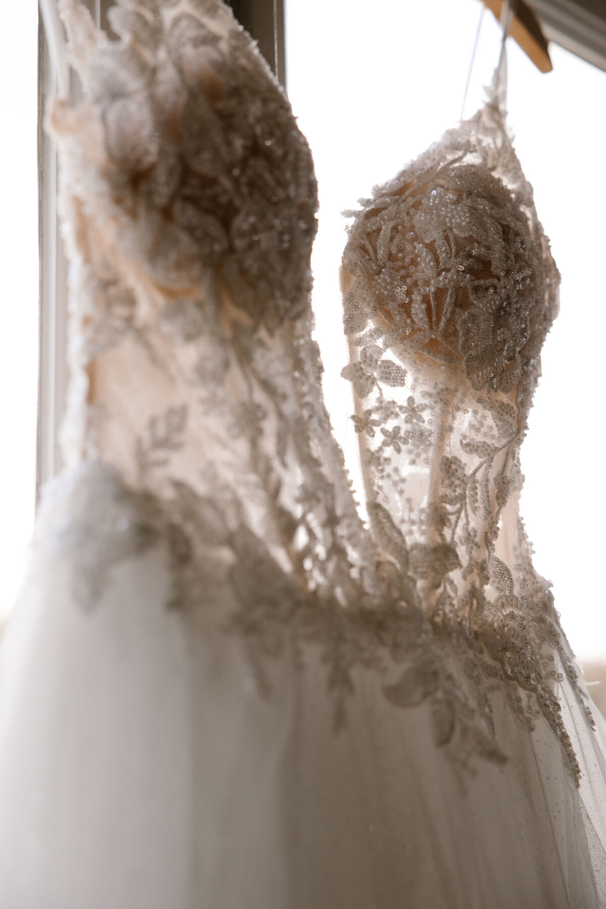 Maudvandenheuvelphotography-N&NGettingready-69