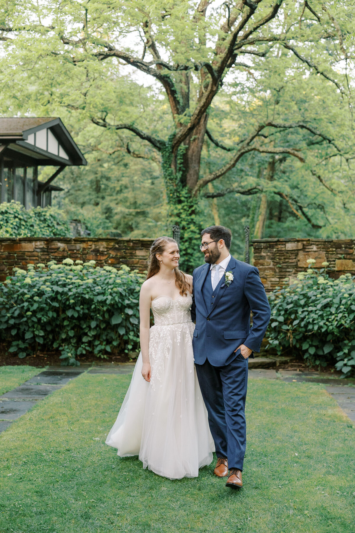 KalleRyanClubatHillbrookWedding-2208