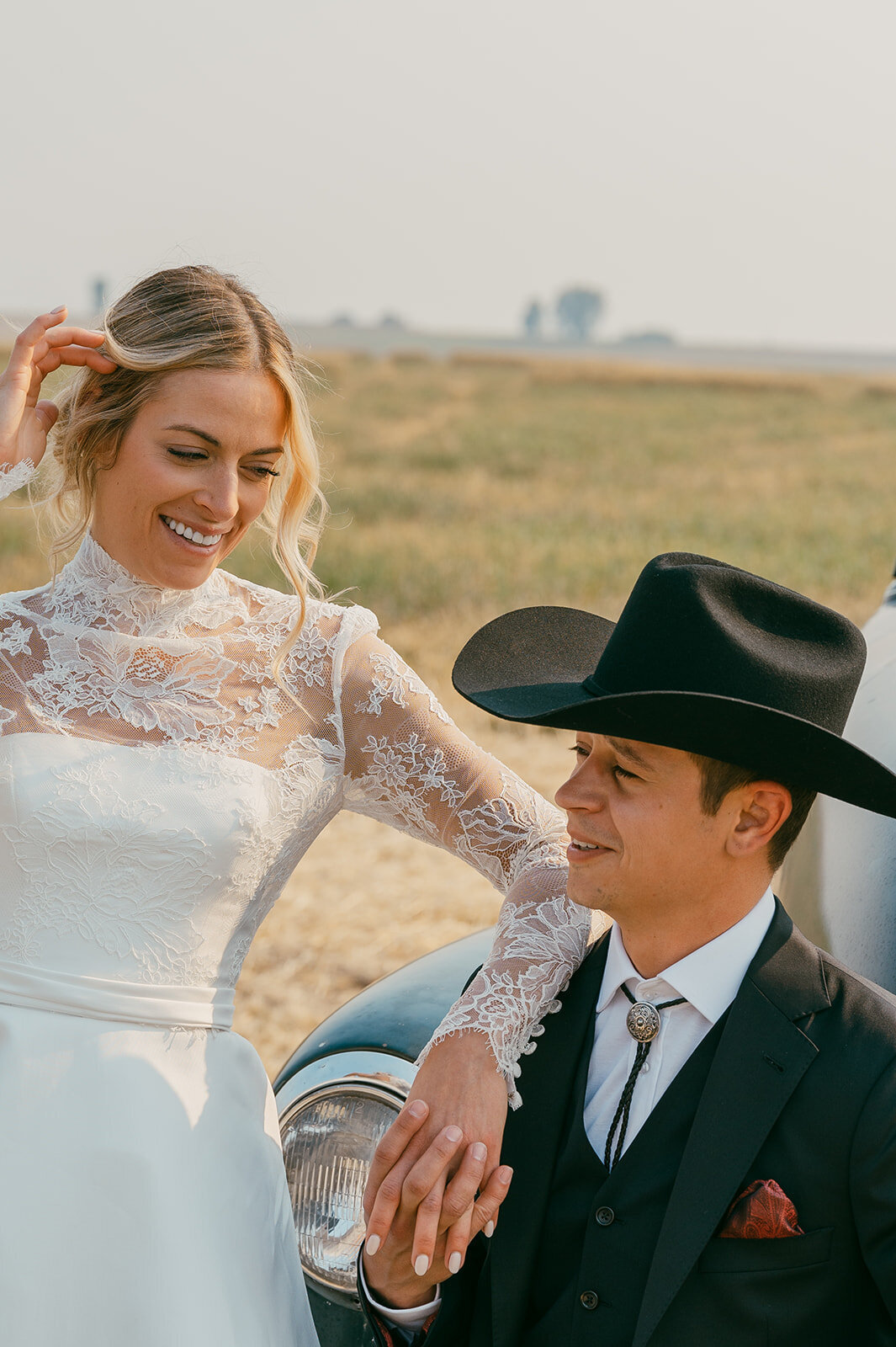 presley-gray-photo-Deerlodge-rustic-western-Montana-wedding-4063