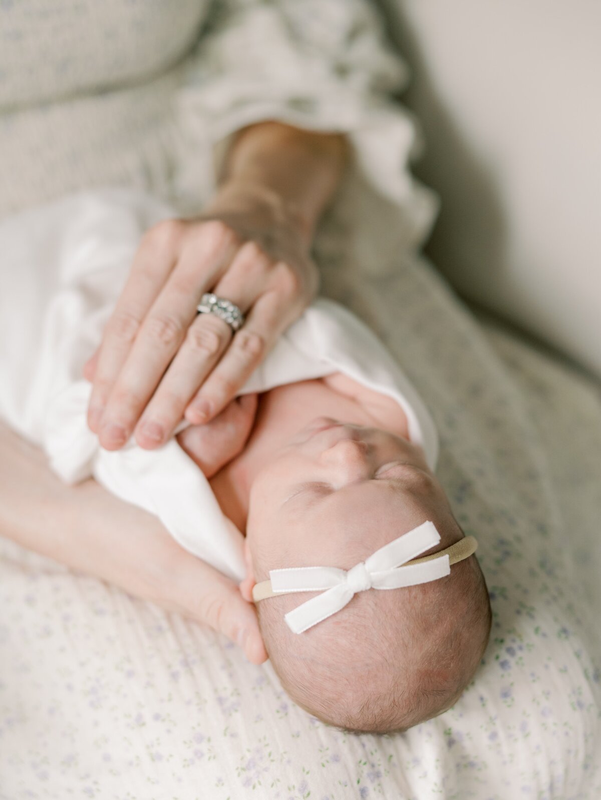 northern virignia in home lifestyle newborn photographer
