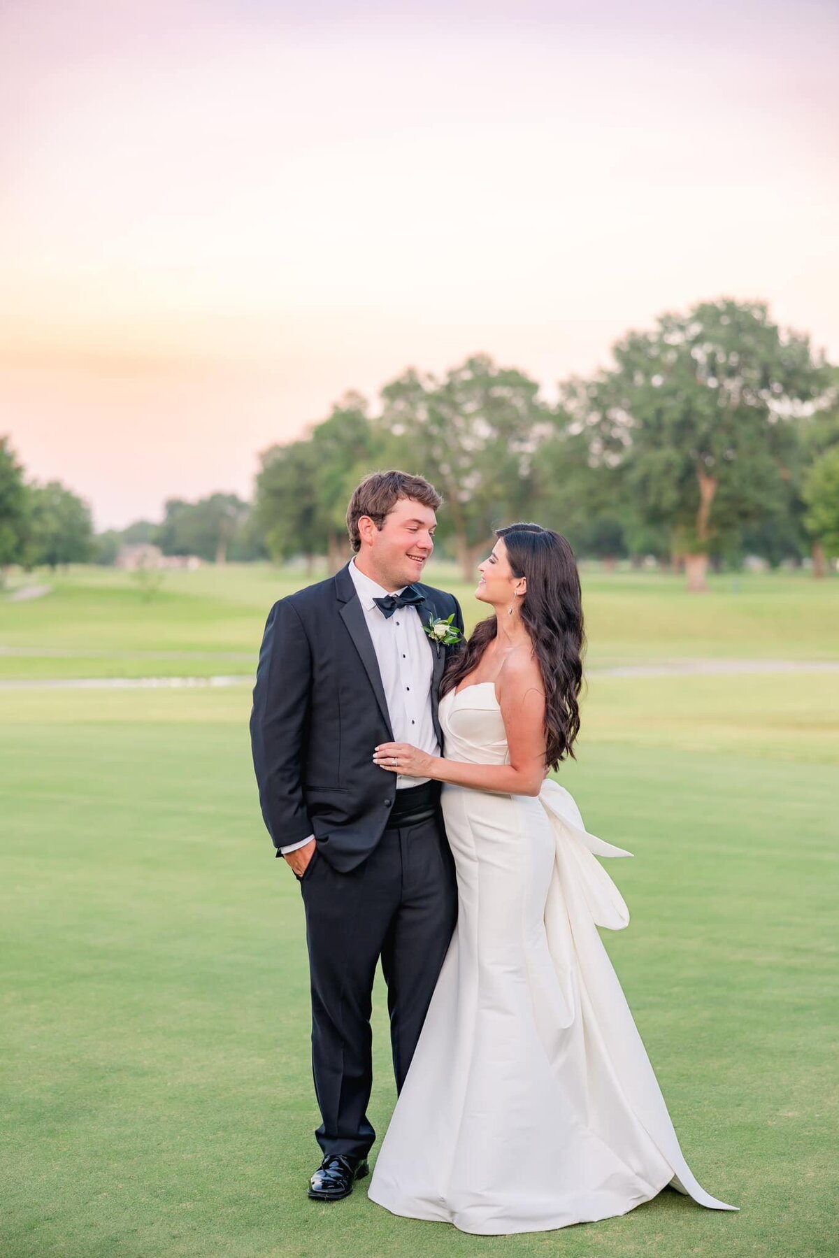 Wedding-Couple-Greenville-Mississippi